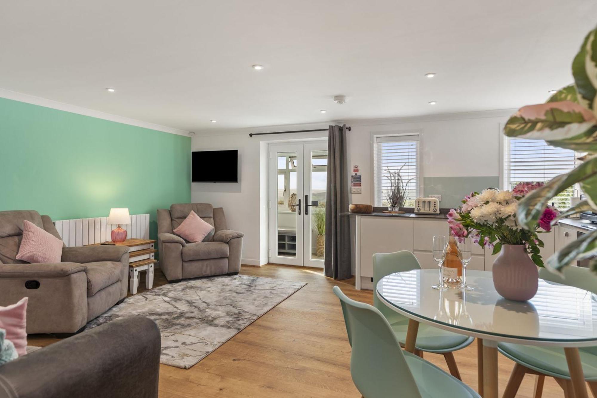 The Hidden Valley - A Stylish Rural Retreat, Perfect For Families St Clears Exteriér fotografie